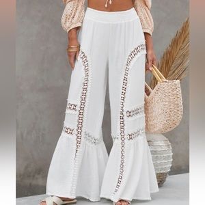 VICIDOLLS Willow Cotton Embroidered Flare Pants - White size medium!